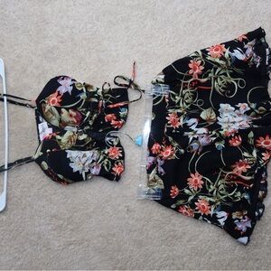Cute floral crop 2 piece set. Small